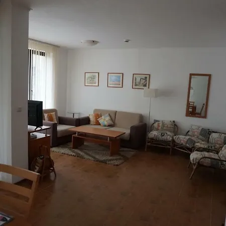 Bay View Noni Villa Kosharitsa